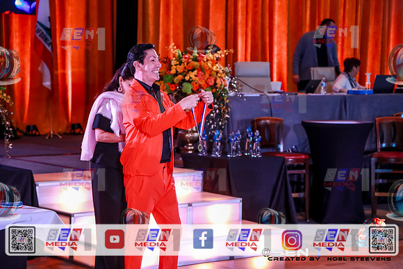 0013_CSBJ8696
