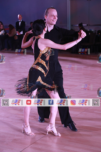 0037_CWCN9435