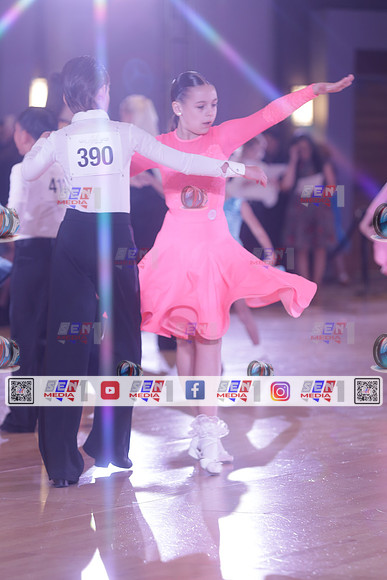 0041_CLOK4457