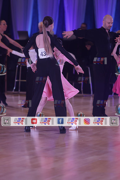 0117_CLOK5937