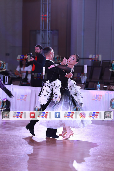 0012_DCDO8942