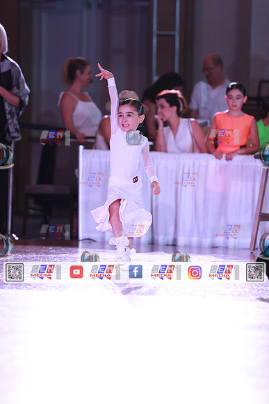 0016_DCDO5648