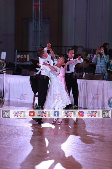 0049_DCDO2429