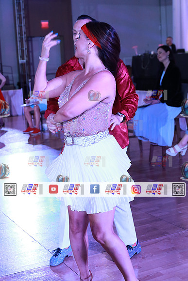 0049_DCDX4305