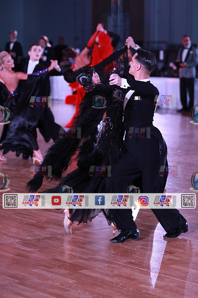 0004_DCDO9757