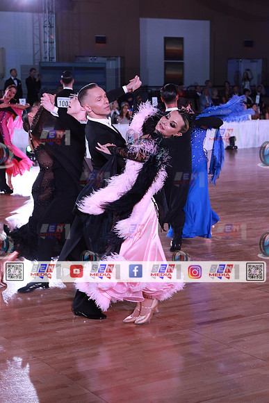 0010_DCDR8699