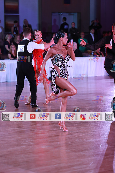 0027_DCDO0933