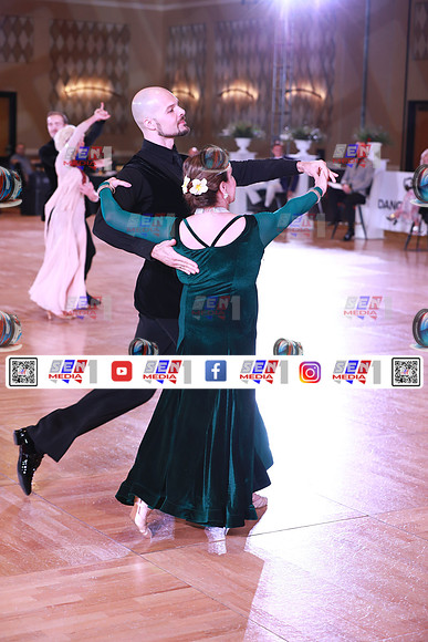 0007_DCDN3742