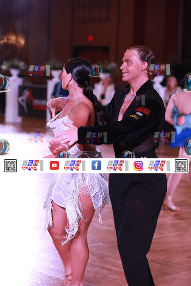 0017_DCDN7975