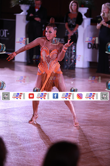 0011_DCDN2826
