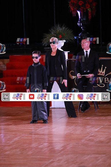 0015_DCDN7428