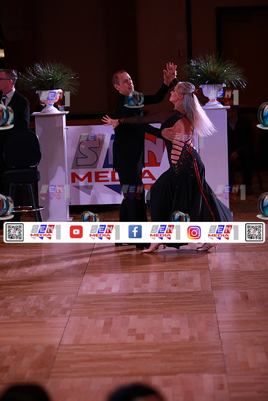 0102_DCDN9422