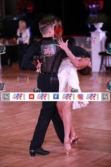 0011_DCDN8372