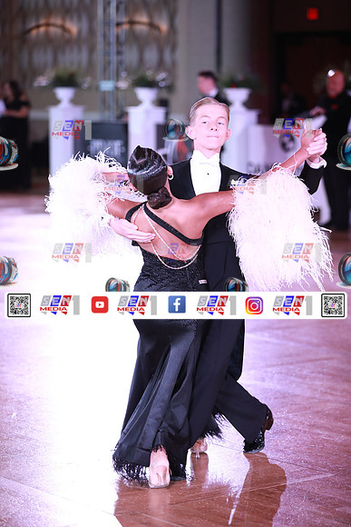 0007_DCDN8584
