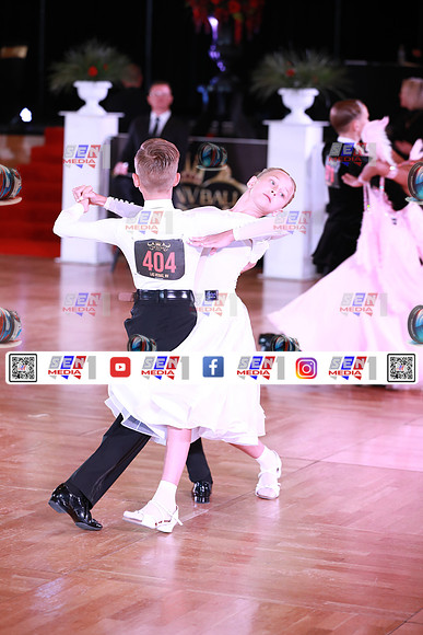 0009_DCDN6868