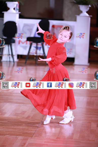 0012_DCDN6889
