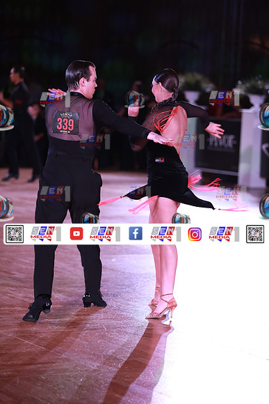 0003_DCDN8809