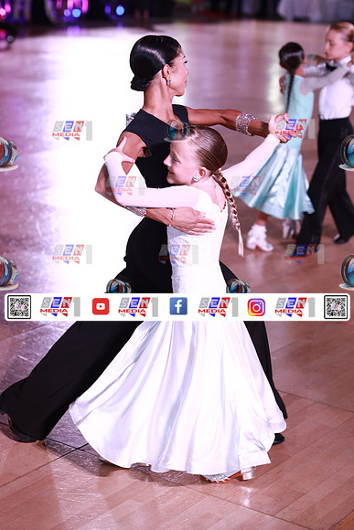 0031_DCDR3562