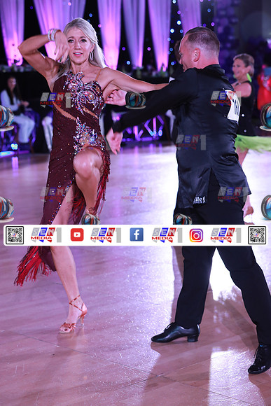 0010_DCDN7953