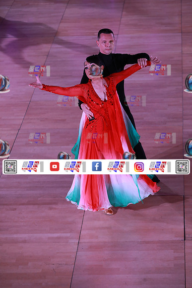 0010_DCDN8574