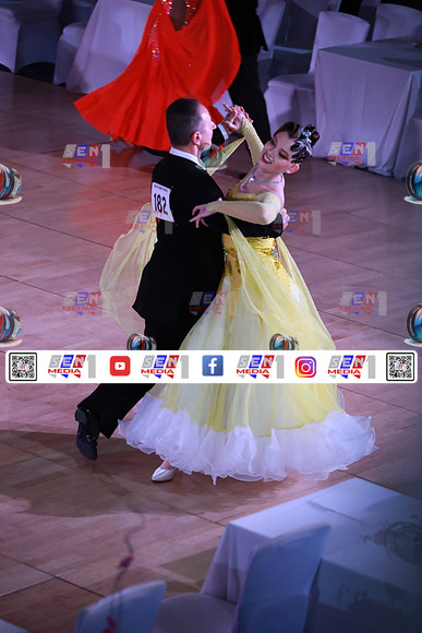 0040_DCDN1595