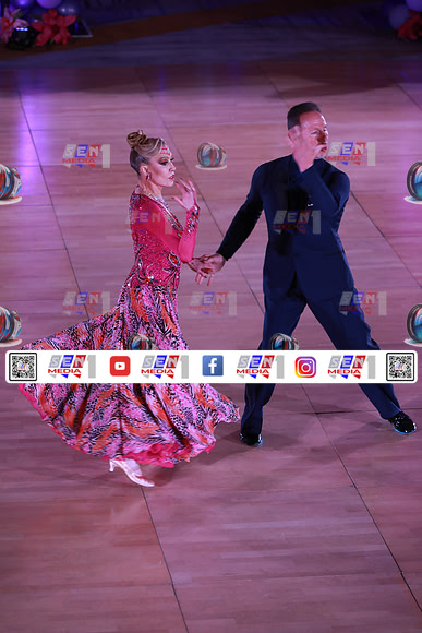0004_DCDN8979