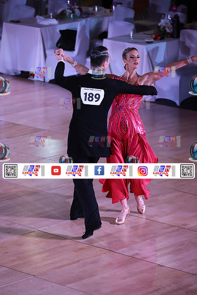 0027_DCDN8879