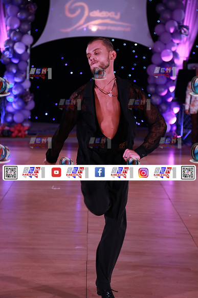 0457_NVBL7427