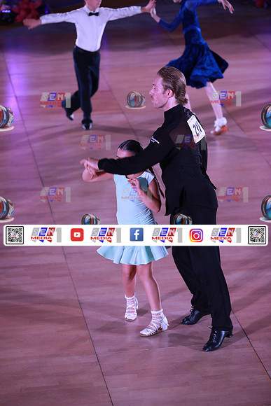 0003_DCDN4925