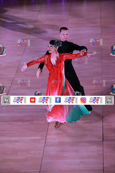 0009_DCDN8573