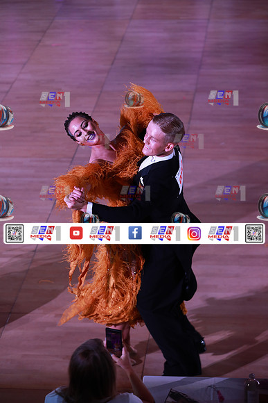 0070_DCDN6123