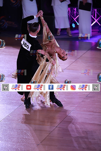 0025_DCDN6720