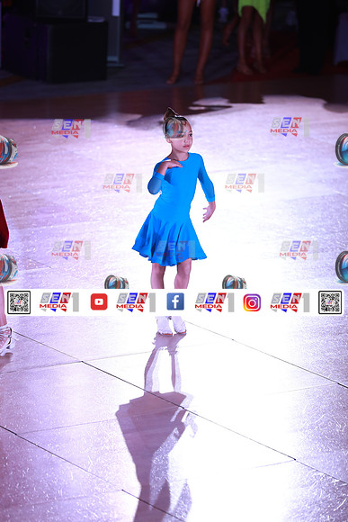 0010_DCDN4956