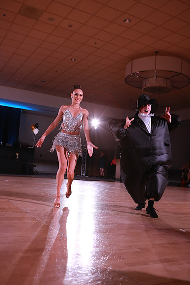 NOEL7598