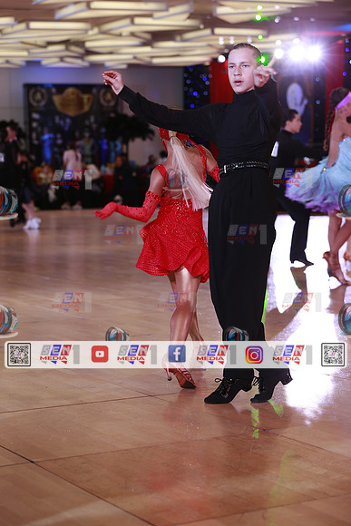 _WDC9704